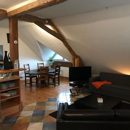 Le Pipapo Apartment Saint-Martin-de-Bavel Exterior photo
